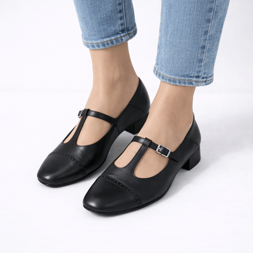 Women’s Classic Mary Jane Flats - Shoe Corners