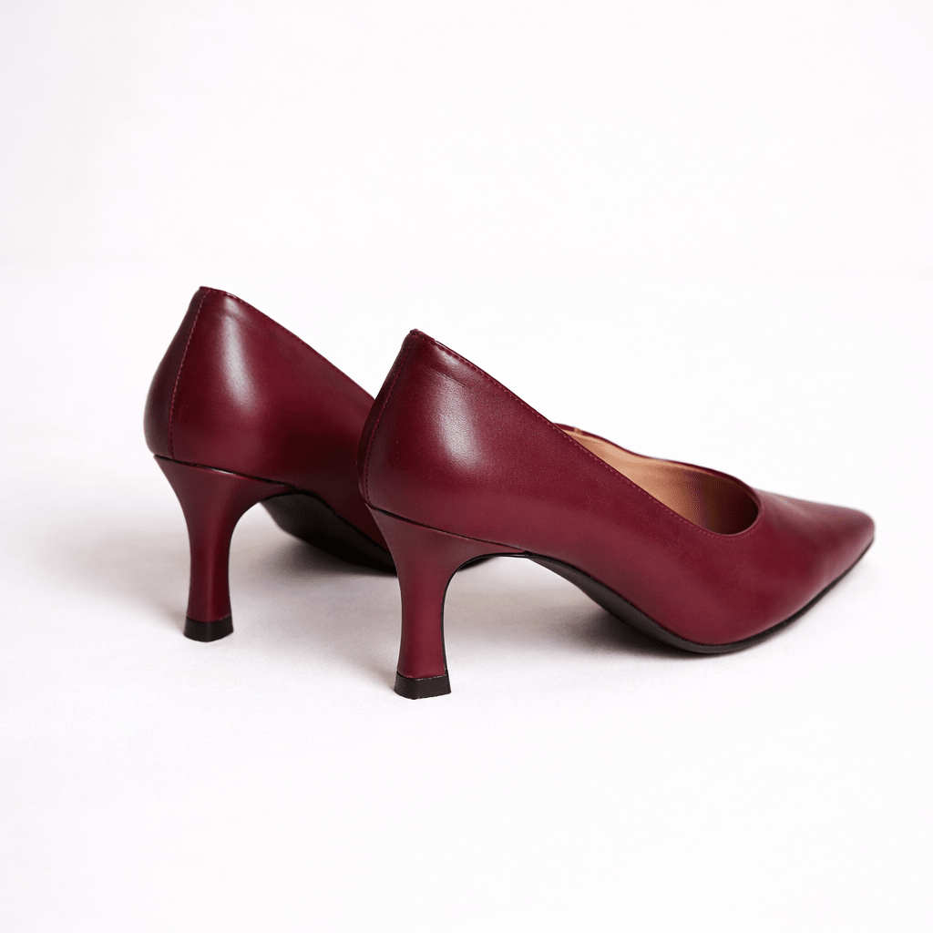 Women’s Pointed Toe Low Heel Pumps - Shoe Corners
