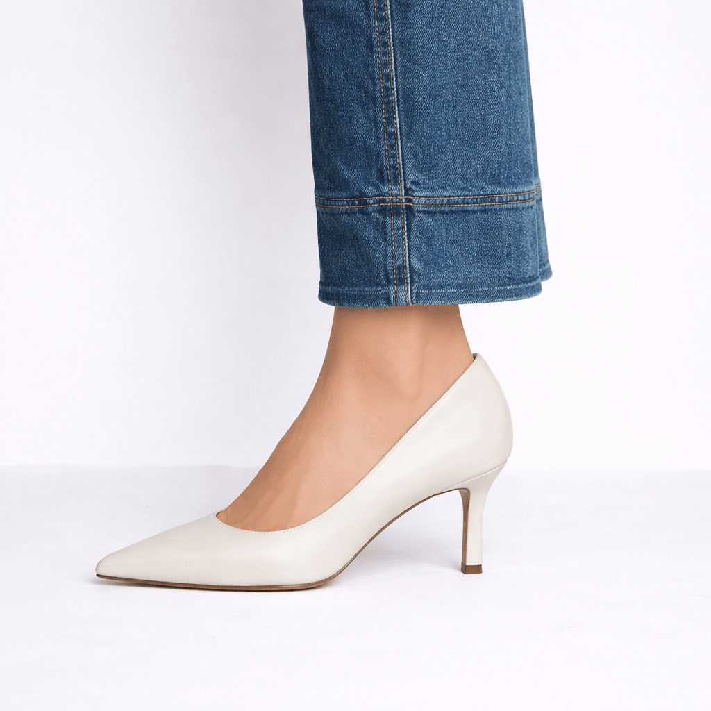 Women’s Pointed Toe Low Heel Pumps - Shoe Corners