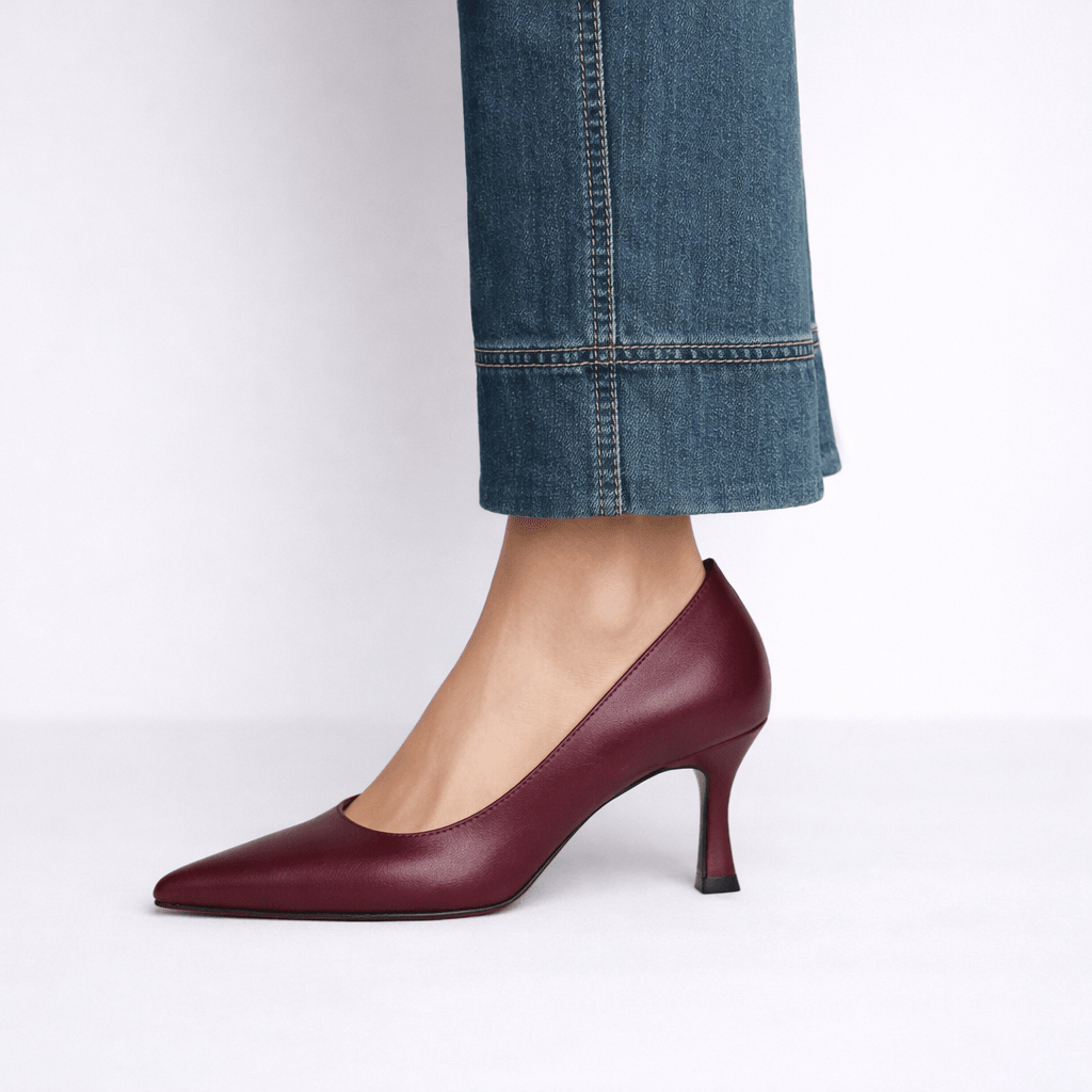 Women’s Pointed Toe Low Heel Pumps - Shoe Corners